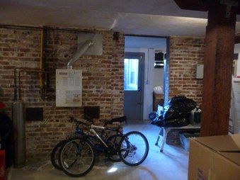 Enlarge photo 16