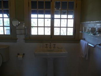 Enlarge photo 68