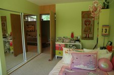 Enlarge photo 32