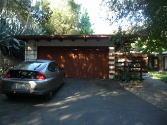 Maunu House