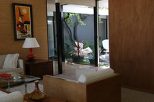 Enlarge photo 54