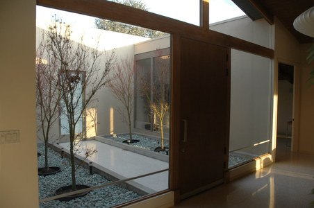 Enlarge photo 79