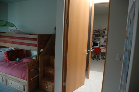 Enlarge photo 52