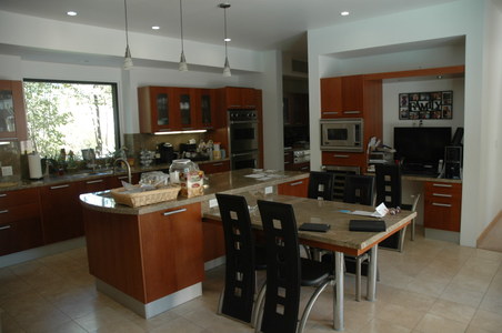 Enlarge photo 16