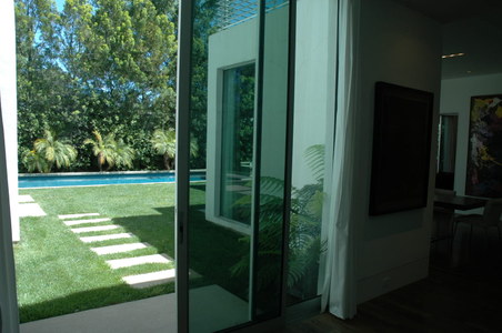 Enlarge photo 22