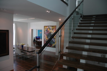 Enlarge photo 24