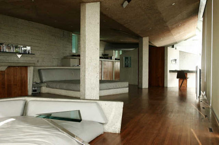 Enlarge photo 82
