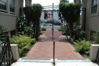 Enlarge photo 52