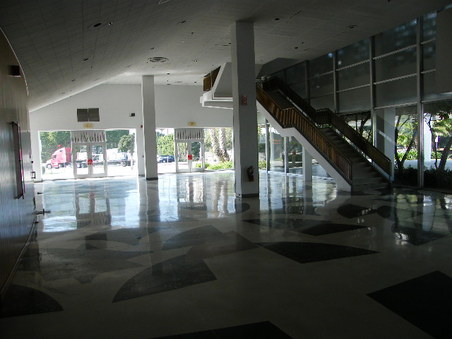 SANTA MONICA CIVIC CENTER LOBBY