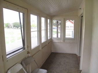 Enlarge photo 35