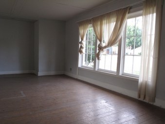 Enlarge photo 12