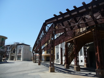 Enlarge photo 19