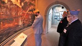 Enlarge photo 33