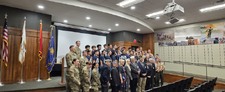 Enlarge photo 32