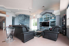 Enlarge photo 29