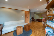 Enlarge photo 35