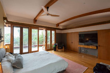 Enlarge photo 52