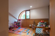 Enlarge photo 56