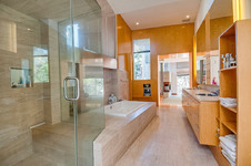 Enlarge photo 49
