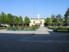 Enlarge photo 2
