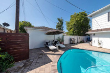 Enlarge photo 19