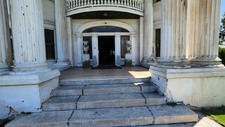 Enlarge photo 2