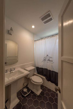 Enlarge photo 41