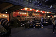 Enlarge photo 16