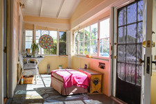 Enlarge photo 11