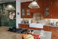 Enlarge photo 12