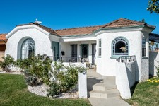 1301 W 64th St LA, 90044