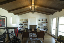 Enlarge photo 32