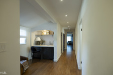 Enlarge photo 34