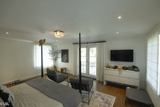 Enlarge photo 43