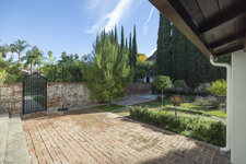 Enlarge photo 48