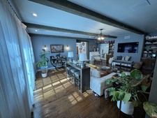 Enlarge photo 19