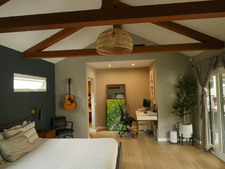 Enlarge photo 24
