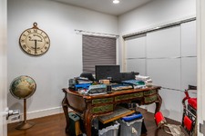 Enlarge photo 18