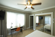 Enlarge photo 12