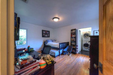 Enlarge photo 38