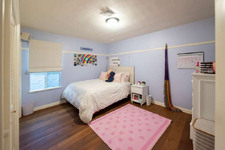 Enlarge photo 35