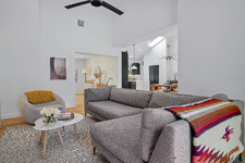 Enlarge photo 27