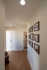 Enlarge photo 45