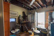 Enlarge photo 91