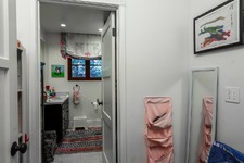 Enlarge photo 54