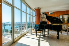 Enlarge photo 8