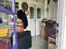 Enlarge photo 11