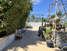 Enlarge photo 37