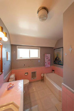 Enlarge photo 52