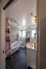 Enlarge photo 36